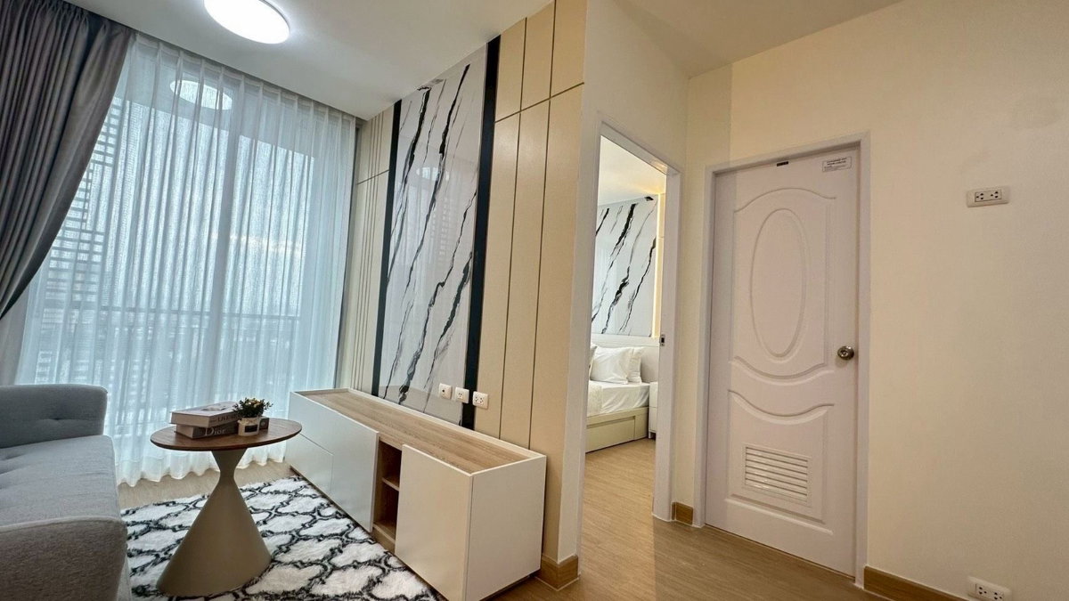 picture Condo for Rent at Chewathai Ramkamhaeng (B6909090) ID Line : @condo88 - 8/13