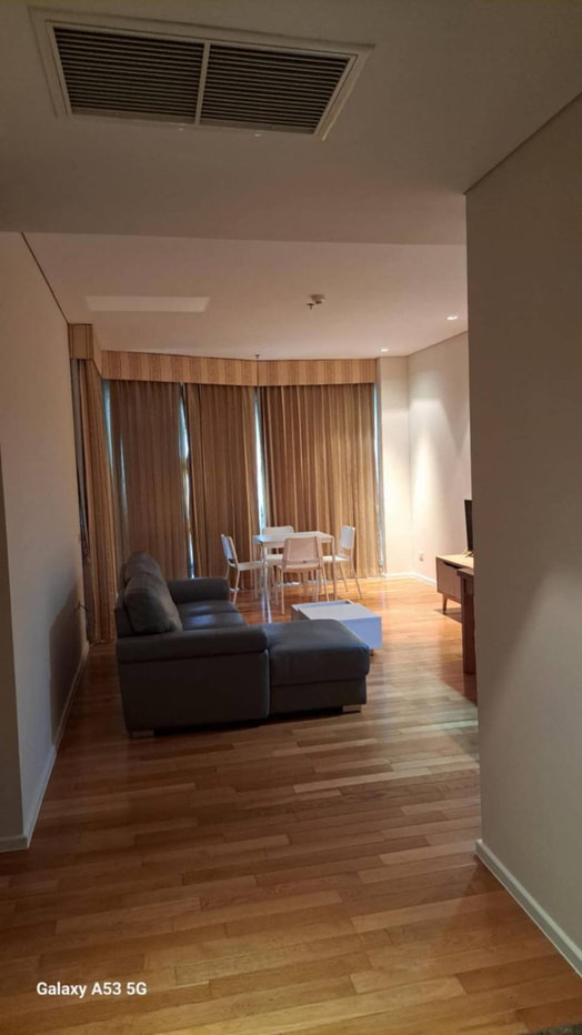picture Spacious 1 bedroom condo near Benjakitti Park Pet-friendly condo - 9/12