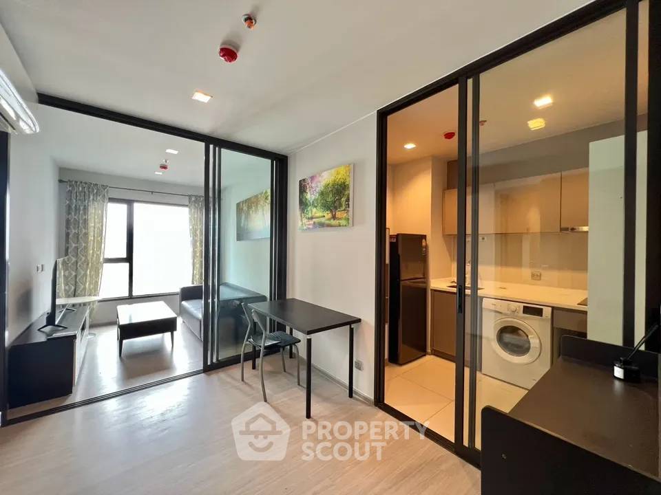 picture 1-BR Condo at Life Asoke - Rama 9 near MRT Phra Ram 9 (ID 3347770) - 2/11