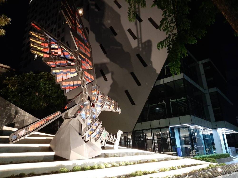 picture 27th-Floor 2-BR Ideo Phaholyothin Chatuchak Near BTS Saphan Khwai (ID 402862) - 5/8