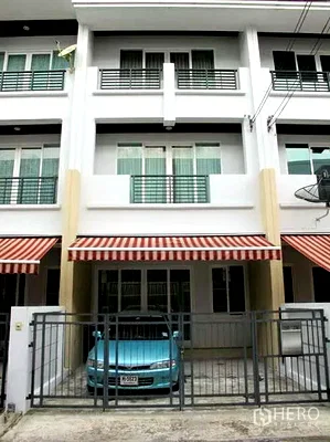 เช่าทาวน์โฮม วิทยาลัยพณิชยการอินทราชัย : ให้เช่าทาวน์เฮาส์ 3 ห้องนอน Baan Klang Muang S-Sense Rama 9 - Ladprao (บ้านกลางเมือง เอส-เซ้นส์ พระราม 9 - ลาดพร้าว) วังทองหลาง วังทองหลาง กรุงเทพมหานคร