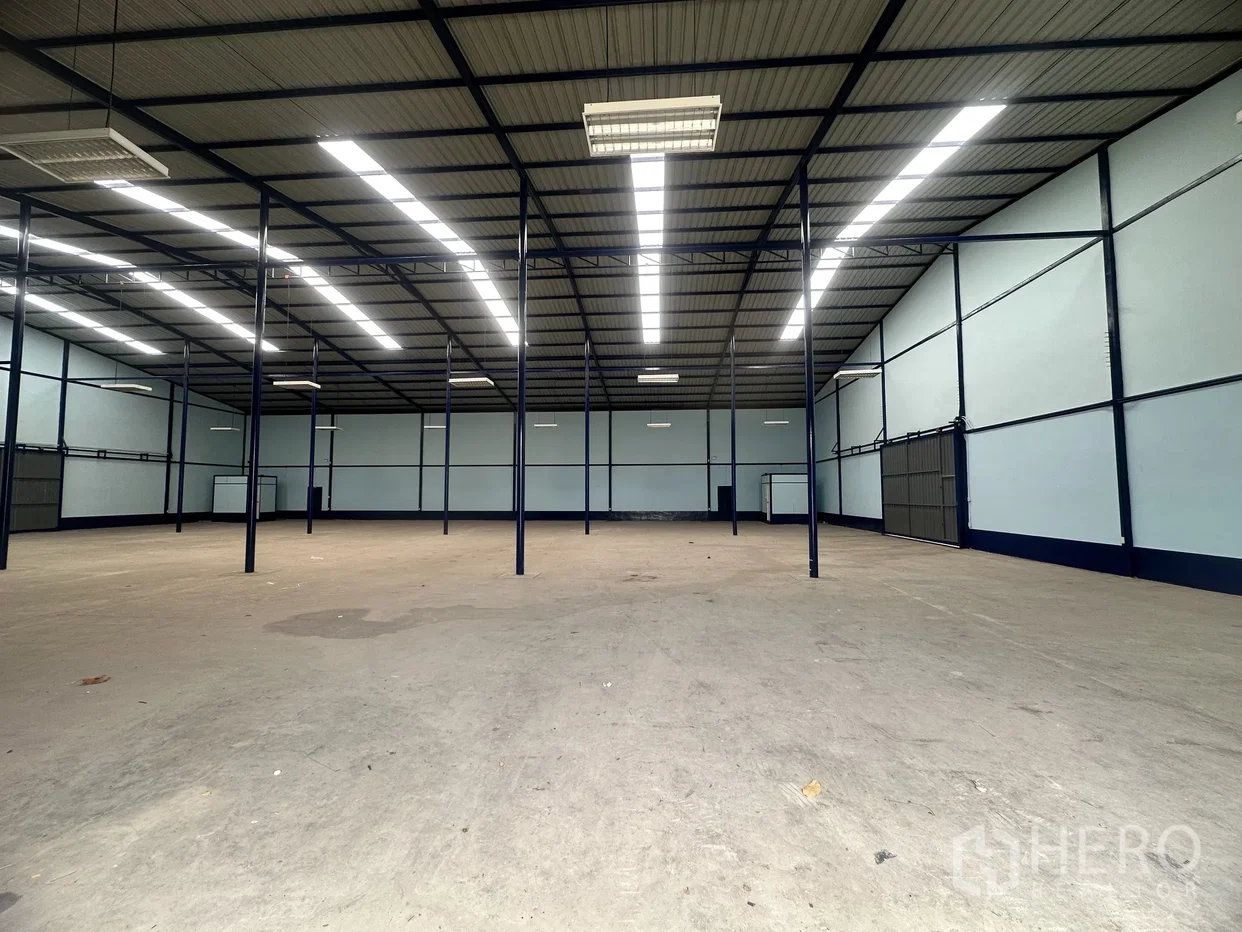 picture For rent Warehouse 1080 sq.m. in Lat Krabang, Bangkok - 4/7