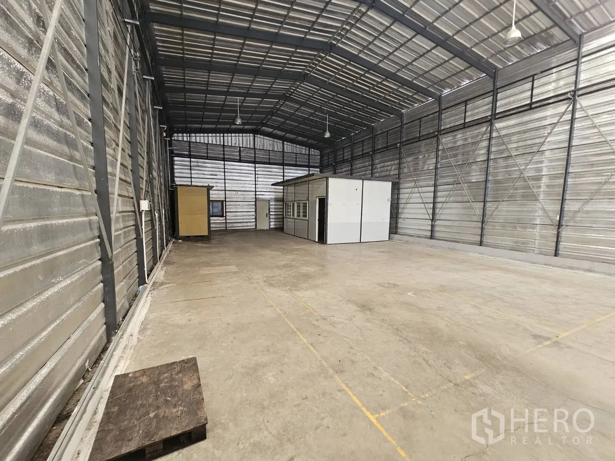 รูป ให้เช่า โกดัง 360 ตรม บางพลี สมุทรปราการ - รูปที่ 6/7