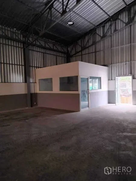 picture For rent Warehouse 1300 sqm in Lam Pla Thio, Lat Krabang, Bangkok - 15/16