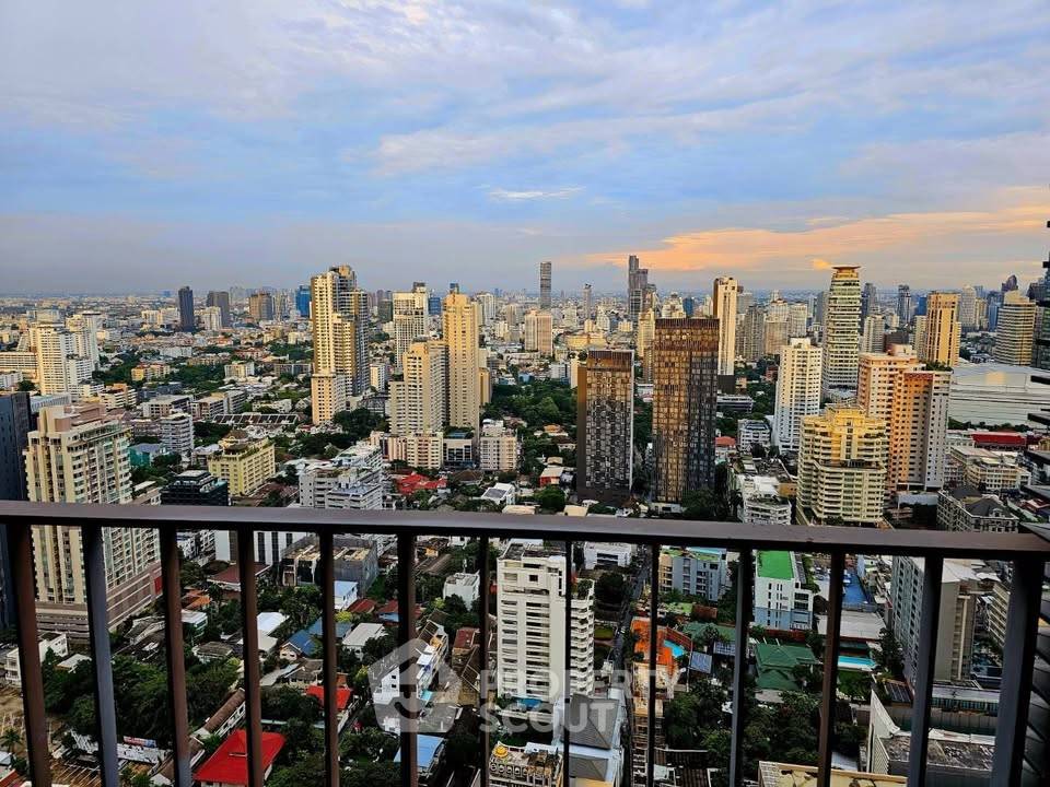 รูป คอนโด 1-ห้องนอน ที่ ดิ เอดจ์ สุขุมวิท 23 ใกล้ MRT สุขุมวิท (ID 3347191) - รูปที่ 13/13