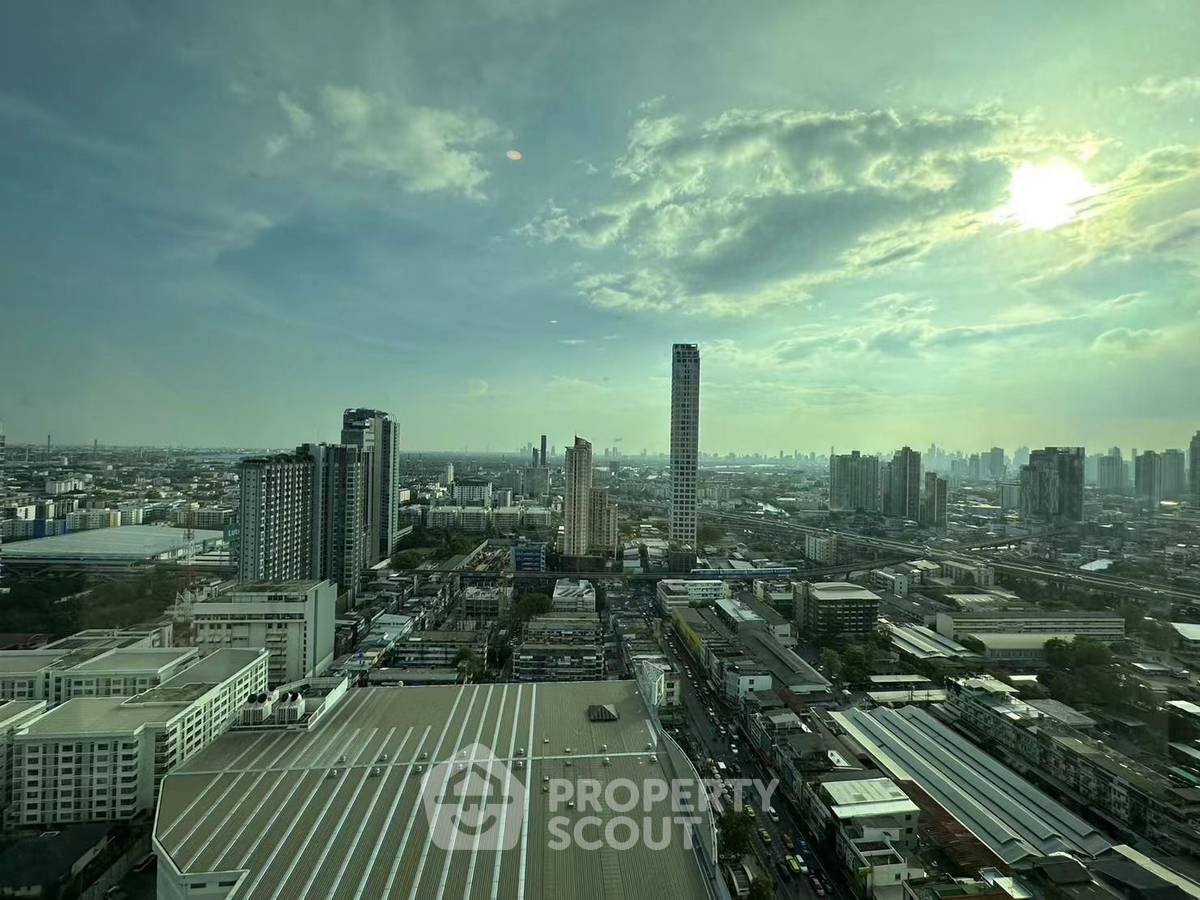 picture Great Value 1-BR Knightsbridge Prime Onnut, 32nd Floor BTS On Nut (ID 2832925) - 28/47