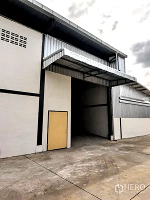 Factory for rent พัฒนาการ 32 : For rent Warehouse 330 sq.m. in Suan Luang, Bangkok
