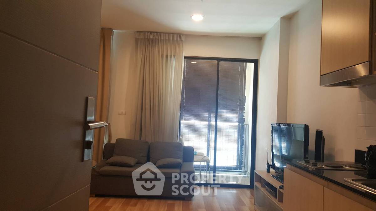 รูป ห้องนอน 1 ห้อง ชั้น 17 ที่ Ideo Ratchada-Huaikwang ใกล้ MRT ห้วยขวาง 70 เมตร (ID 662521) - รูปที่ 3/6