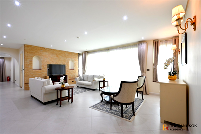 Condos for rent : Ultimate Luxury Condo in Business District Ideal 24