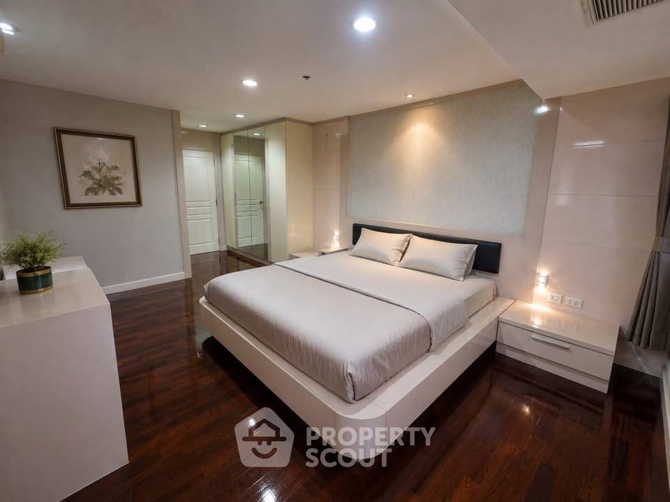 picture 18th-Floor 3-BR At The Waterford Diamond Tower Sukhumvit Near BTS Phrom Phong (ID 3347829) - 4/8