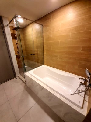 คอนโดให้เช่า : เช่าคอนโด Taka Haus Ekamai 12 (ทากะ เฮาส์ เอกมัย 12)