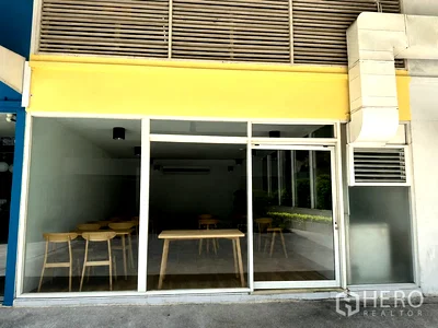 เช่าพื้นที่ขายของ ถนนสุขุมวิท : ให้เช่า พื้นที่ขายของ 67 ตรม คลองเตยเหนือ วัฒนา กรุงเทพมหานคร BTS อโศก