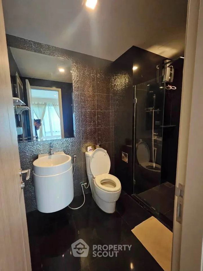 picture 1-BR At Rhythm Sukhumvit 36-38 Near BTS Thong Lor (ID 3347507) - 8/8
