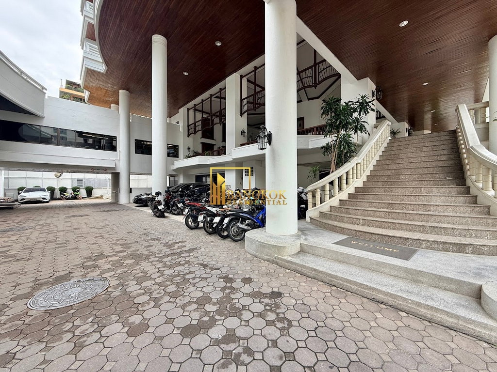 รูป Expansive 2 Bedroom Apartment For Rent in Chit Lom For Rent - BR20633AP - รูปที่ 38/39
