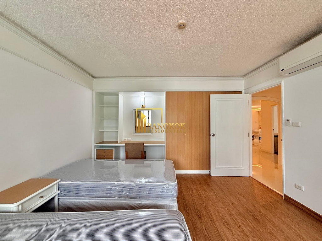 รูป Expansive 2 Bedroom Apartment For Rent in Chit Lom For Rent - BR20633AP - รูปที่ 19/39