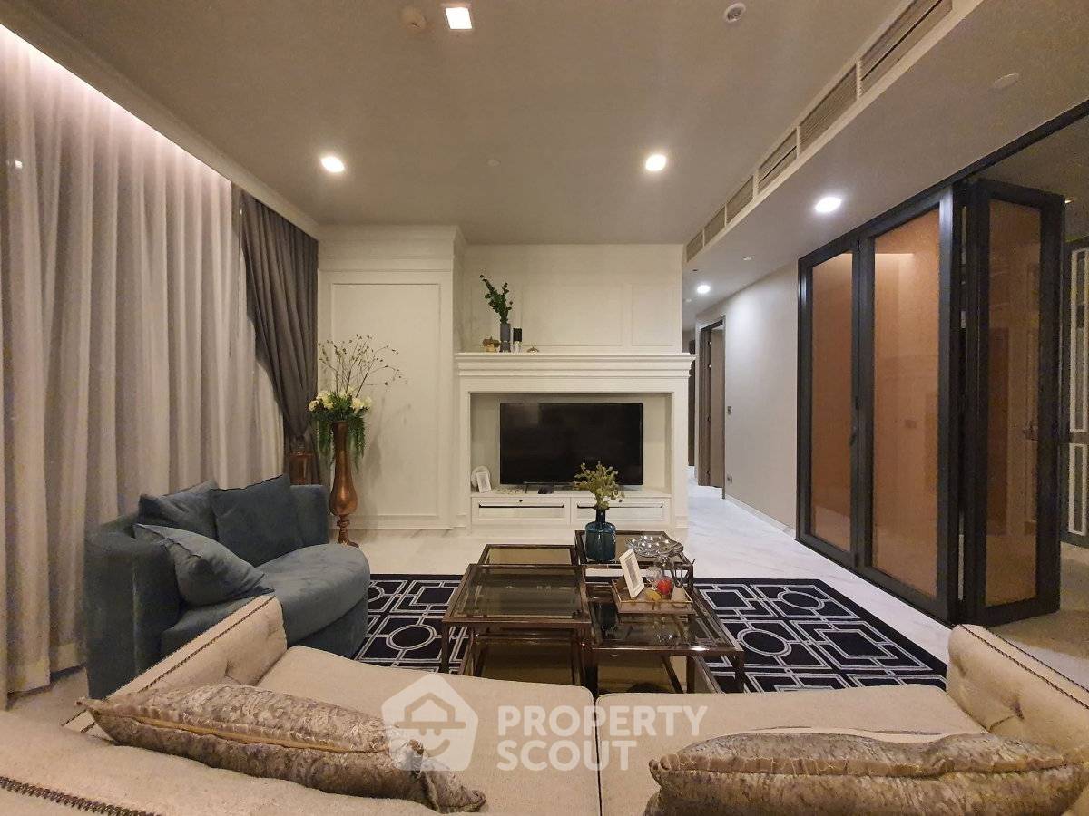 picture High-Floor Spacious 2-BR 125 Sqm At The Monument Thonglo (ID 3348240) - 2/8