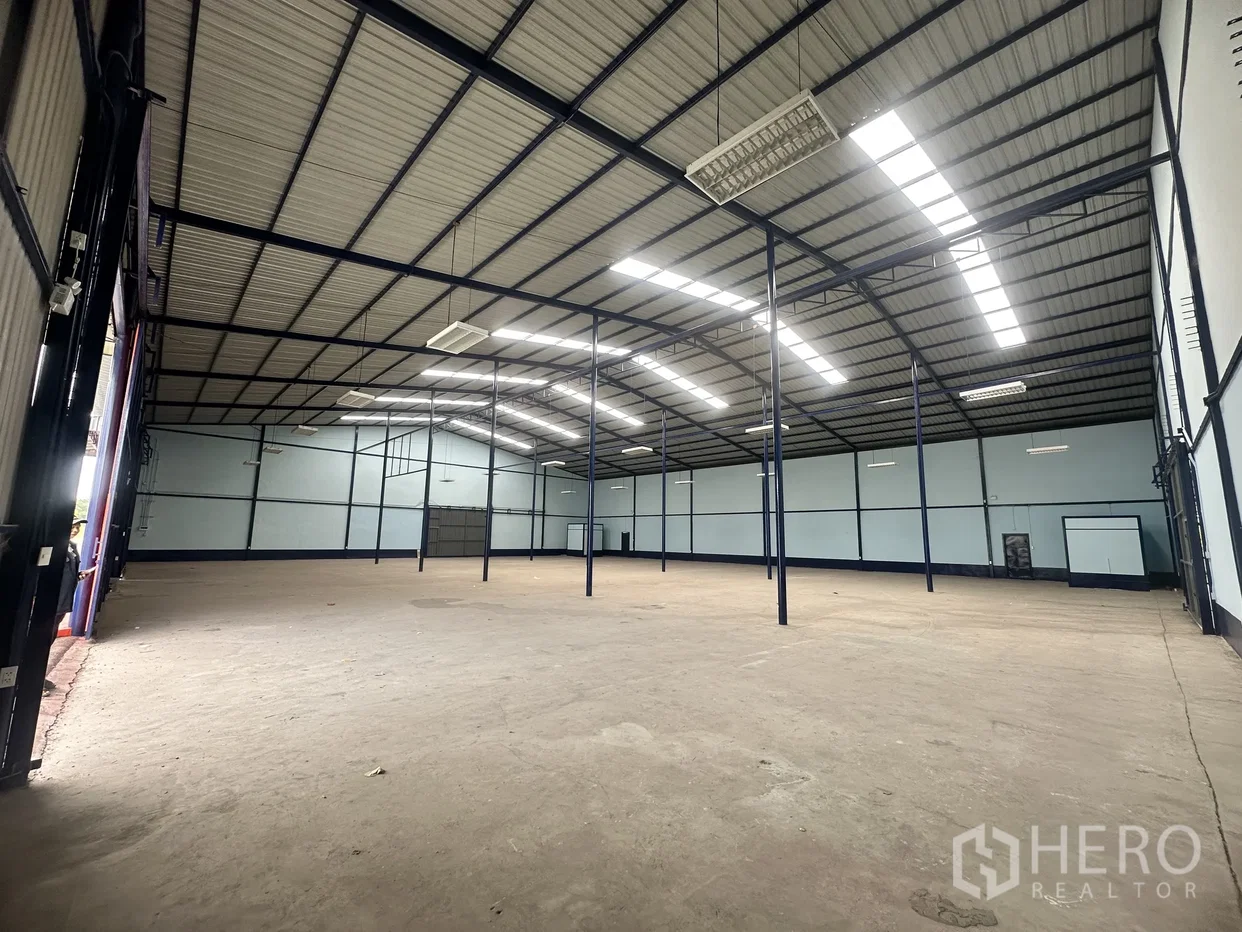 picture For rent Warehouse 1080 sq.m. in Lat Krabang, Bangkok - 3/7