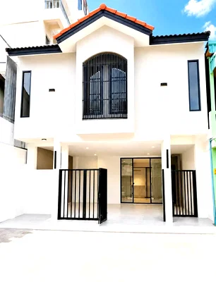 Houses for sale Muang Phuket Phuket : 3 Bedroom House for sale in Ratsada, Phuket  6816581