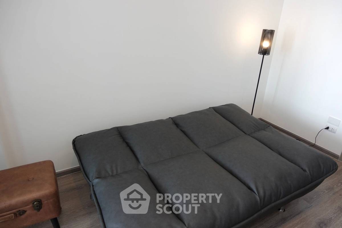 picture Great Value 1-BR Knightsbridge Prime Onnut, 32nd Floor BTS On Nut (ID 2832925) - 8/47