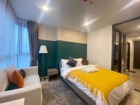 AA325176 | 1Bed | 1Bath | MRT Huai Khwang | 30sqm | THB 23,000/mo | Fl.29 — XT Huai Khwang Bangkok
