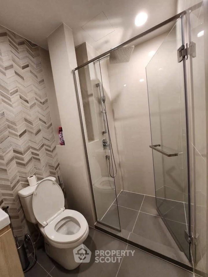 picture 26th-Floor 1-BR At Oka Haus Sukhumvit 36 | BTS Thong Lor (ID 3347168) - 7/8