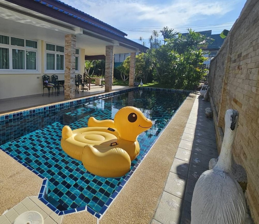 ขายบ้านเดี่ยวพร้อมสระว่ายน้ำส่วนตัว (Pool Villa) ตรงข้ามปราสาทสัจธรรม บนทำเลศักยภาพสูงสุดของพัทยาเหนือ ย่านนาเกลือ-วงศ์อมาตย์ 