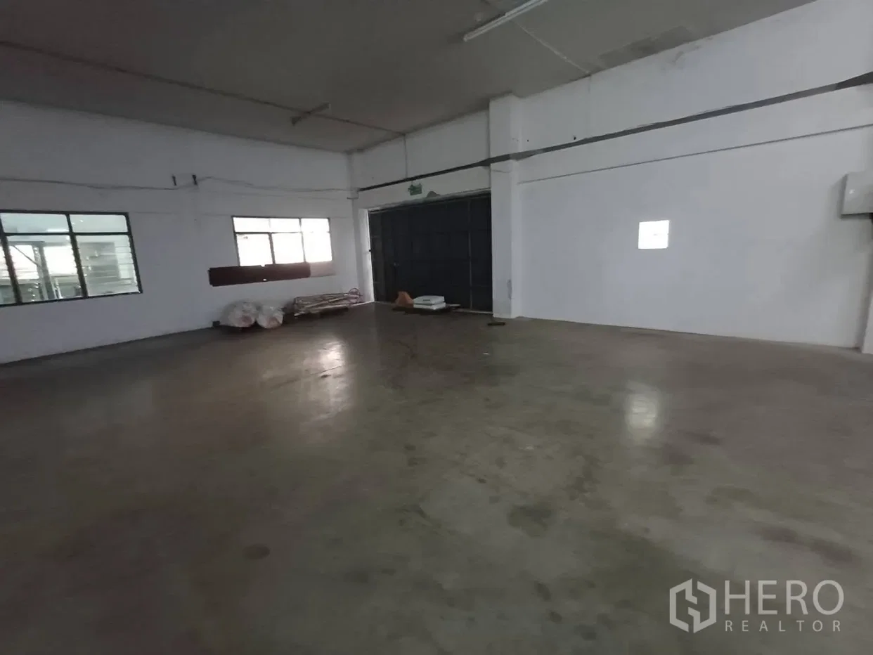 picture For rent Warehouse 3600 sq.m. in Mueang Samut Prakan, Samut Prakan - 5/6