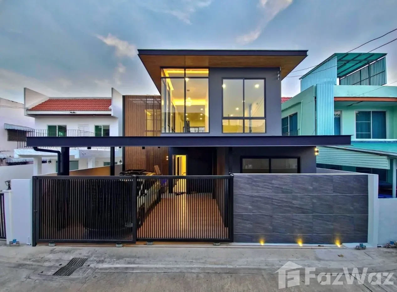รูป บ้านเดี่ยวให้เช่า 3 ห้องนอน ใน บางจาก, กรุงเทพมหานคร 6816536 - รูปที่ 1/17