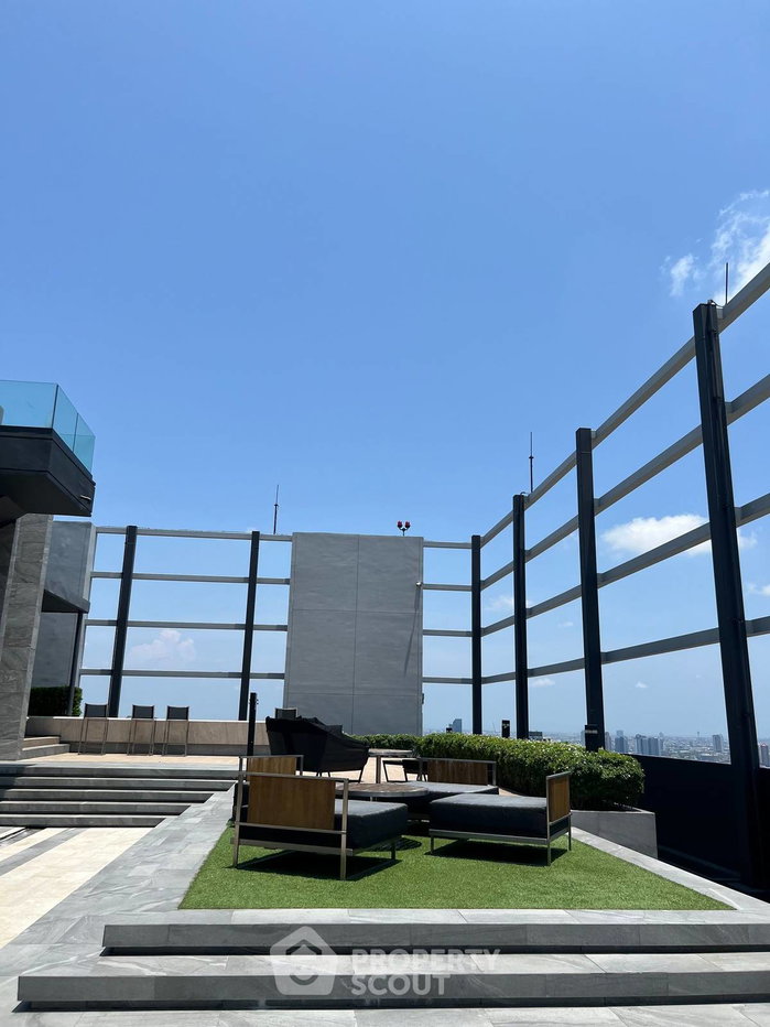 picture Great Value 1-BR Knightsbridge Prime Onnut, 32nd Floor BTS On Nut (ID 2832925) - 37/47