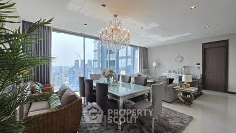 3-BR Condo at Q1 Sukhumvit near BTS Nana (ID 2949345)