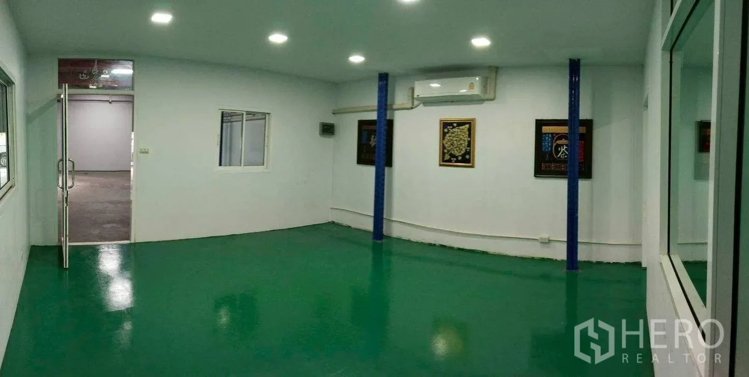 picture For rent Warehouse 400 sqm in Thap Yao, Lat Krabang, Bangkok - 8/9