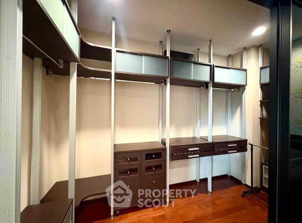 รูป คอนโด 2-ห้องนอน ที่ โนเบิล ออร่า ใกล้ BTS ทองหล่อ (ID 3347490) - รูปที่ 8/16