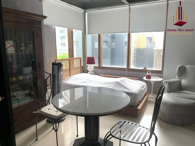 2-bed condo for rent, 180 sqm, The Emporio Place