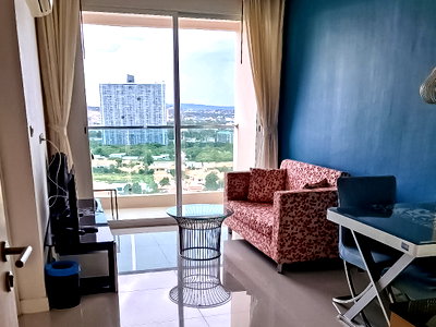 คอนโดให้เช่า : 1 Bedroom Condo for Rent Grande Caribbean Pool View