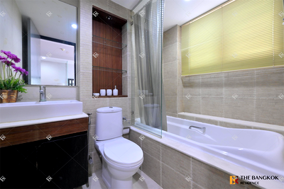 Condos for sale : Comfortable and Ready to Move-in Avenue 61