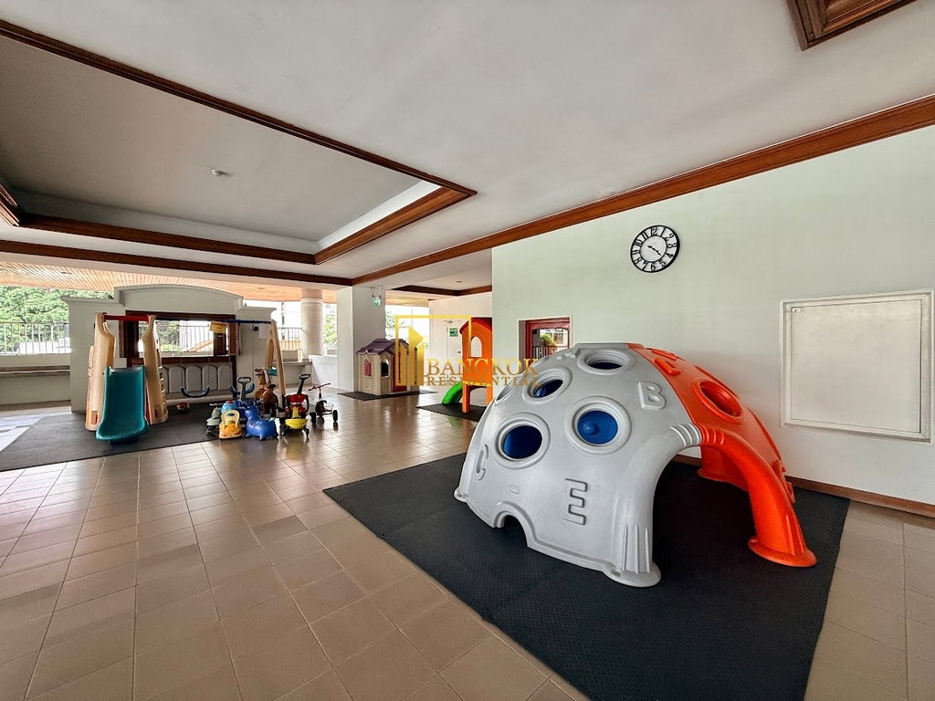 รูป Expansive 2 Bedroom Apartment For Rent in Chit Lom For Rent - BR20633AP - รูปที่ 29/39