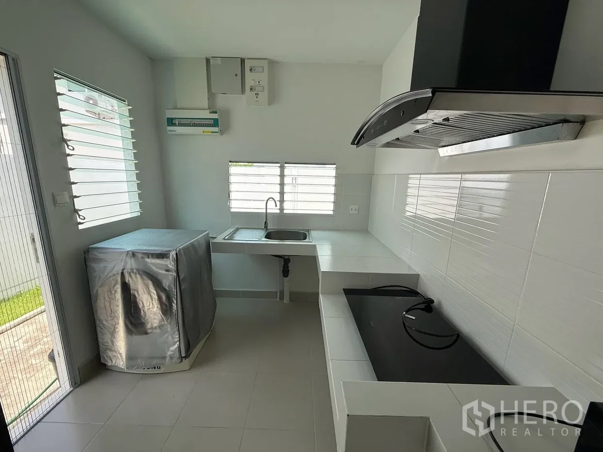 รูป ให้เช่า บ้านเดี่ยว 3 ห้องนอน Villaggio 2 Srinakarin-Bangna (หมู่บ้านที่ 2 ศรีนครินทร์-บางนา) บางแก้ว บางพลี สมุทรปราการ - รูปที่ 7/14