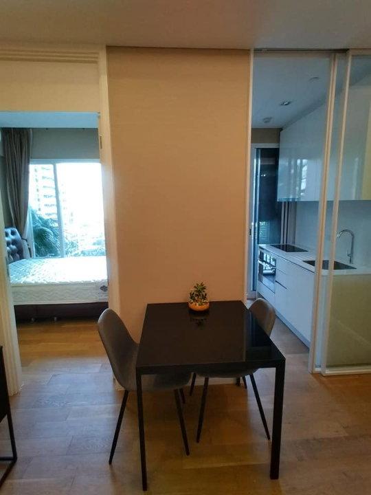 picture *** Condo for rent : The Saint Residences *** - 4/7