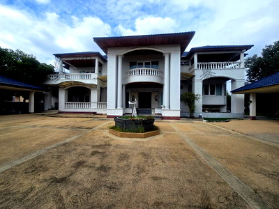 บ้านเดี่ยว เพชรเกษม 69 : L260162 | ขาย คฤหาสน์หลังมุม หมู่บ้านเอกชัยออคิดการ์เด้น บนพื้นที่ขนาดใหญ่ 1 ไร่ 1 งาน 2 ตร.วา บ้านหรูพื้นที่กว้าง เหมาะสำหรับครอบครัวใหญ่