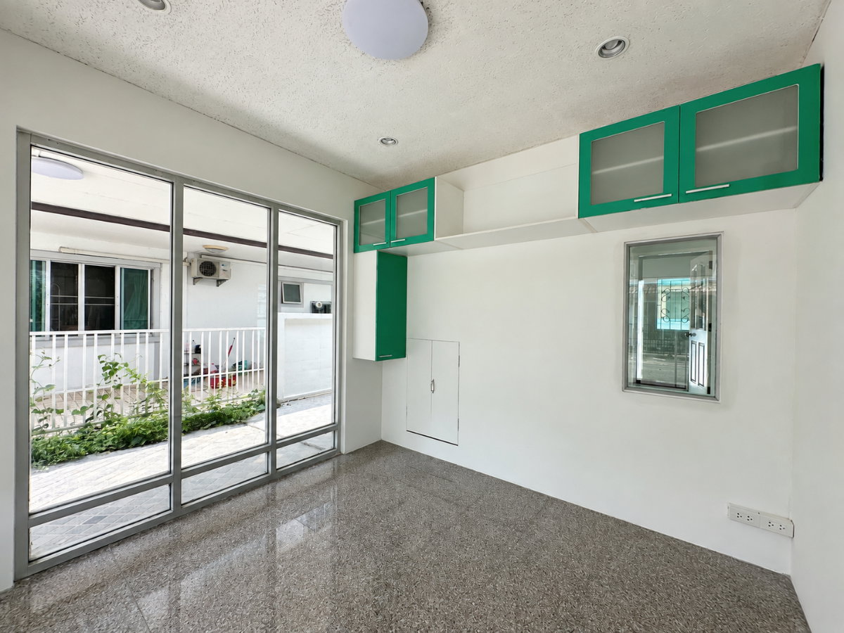 รูป 🔥 บ้านเดี่ยว 2 ชั้น บนที่ดิน 51 ตร.ว. ราคา 3 ล้าน! 🏡 พฤกษ์ลดา รังสิต คลอง 4 - รูปที่ 9/33