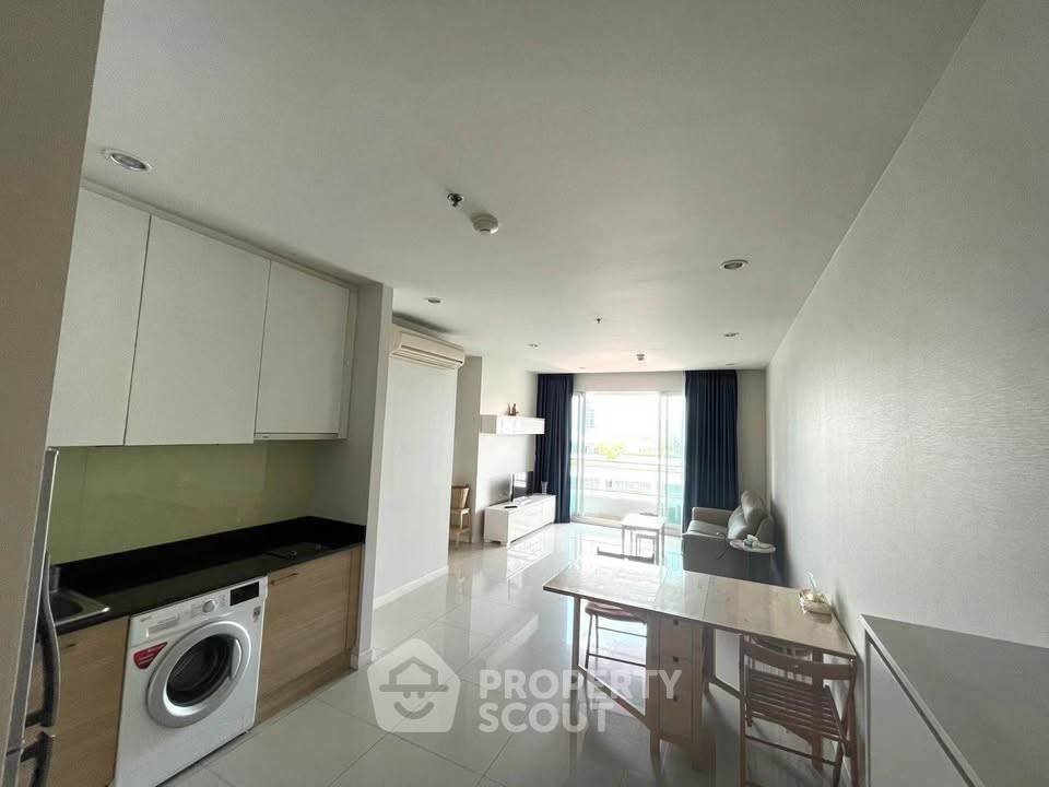 รูป คอนโด 2-ห้องนอน ที่ เซอร์เคิล คอนโดมิเนียม ใกล้ MRT เพชรบุรี (ID 3347081) - รูปที่ 2/7