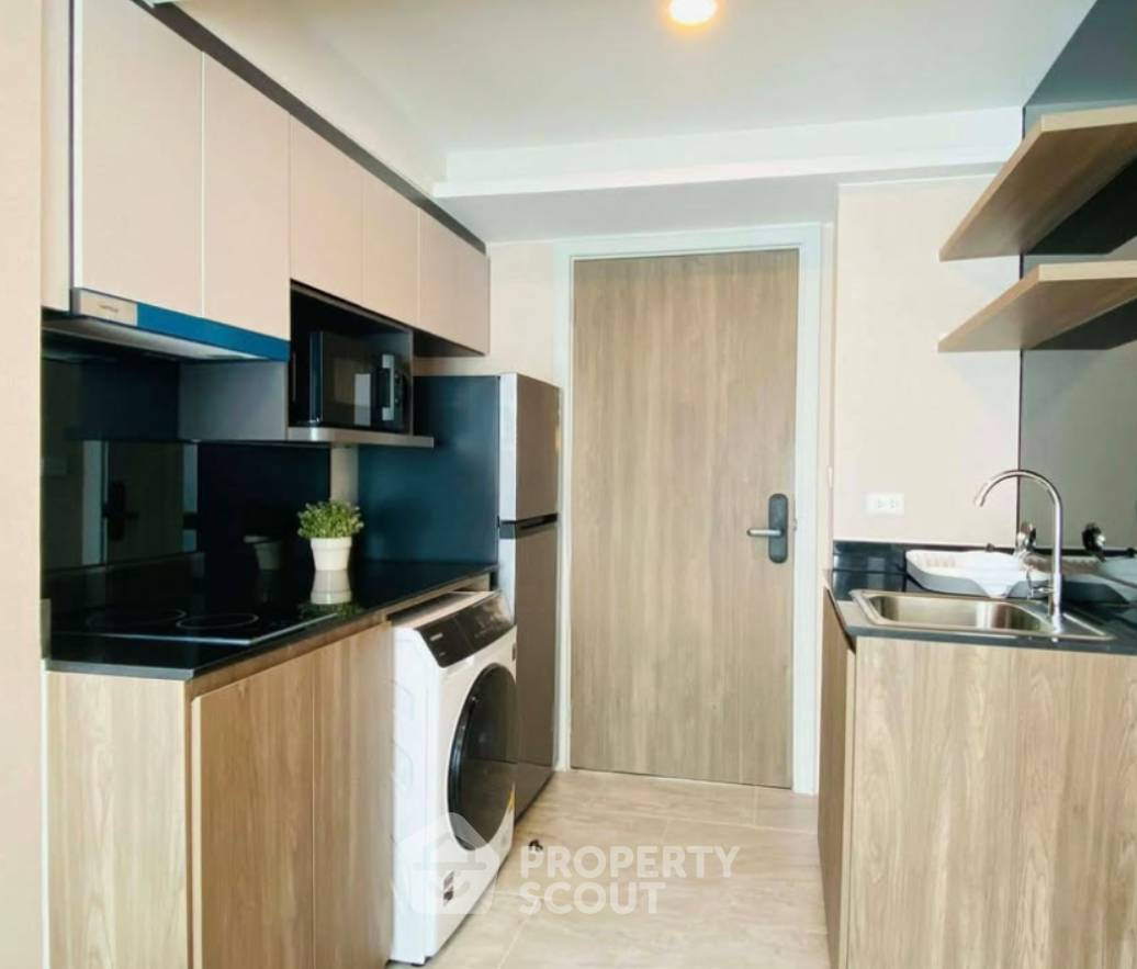 รูป คอนโด 1 ห้องนอน Lloyd Soonvijai-Thonglor ย่านบางกะปิ (ID 3347425) - รูปที่ 2/3
