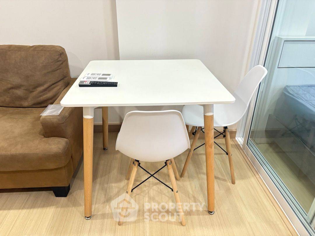 picture 23rd-Floor 1-BR Condo At Supalai Veranda Ramkhamhaeng (ID 925372) - 12/14