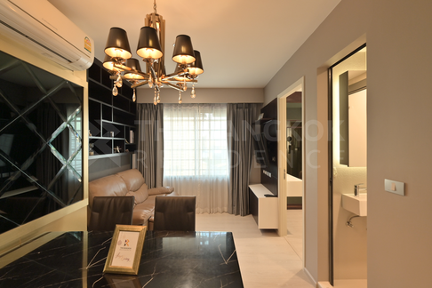 RHYTHM Asoke 2 Special deal, best price ever near MRT Rama 9 Station
