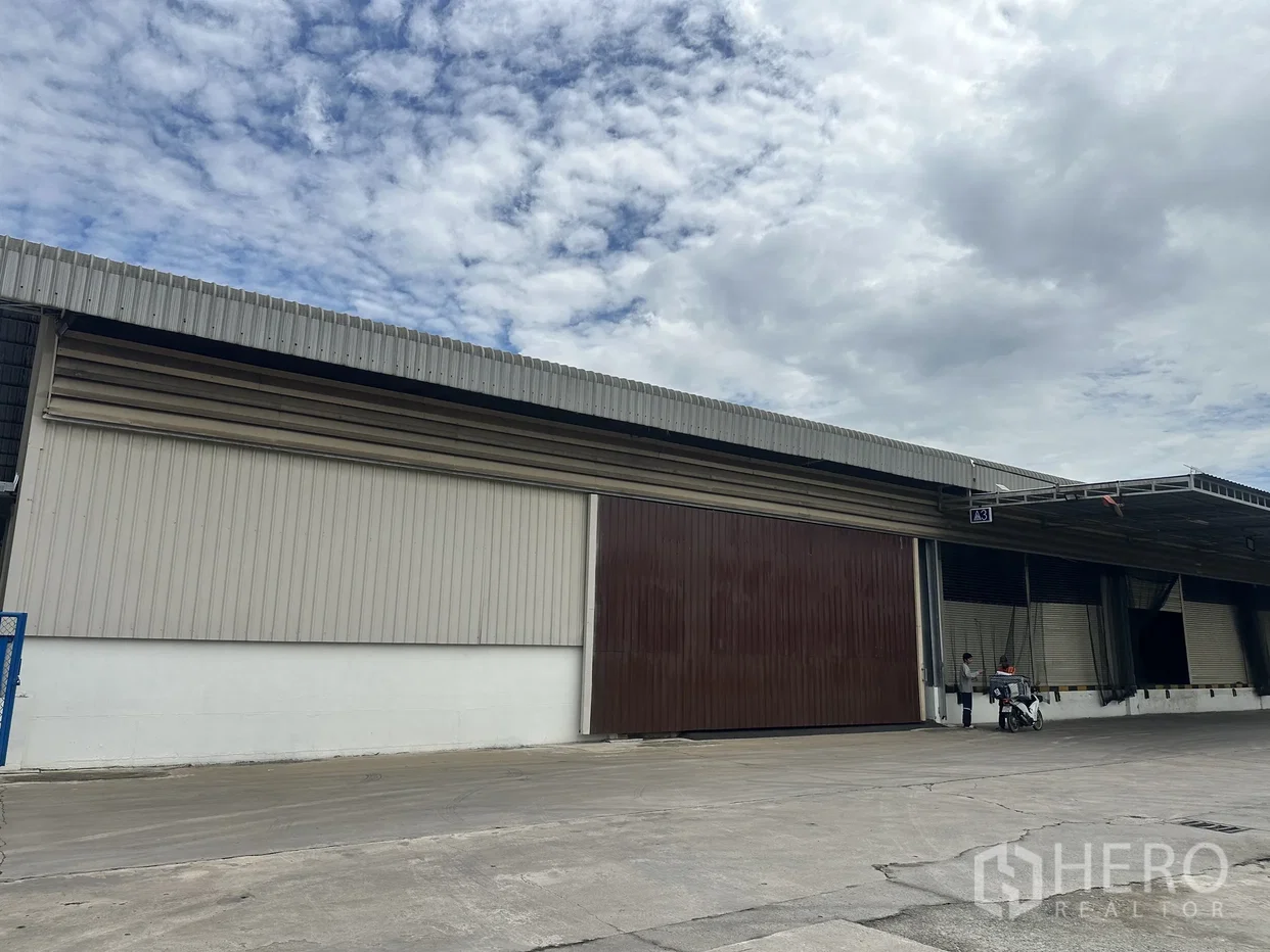 picture For rent Factory 1000 sq.m. in Lat Krabang, Bangkok - 5/9