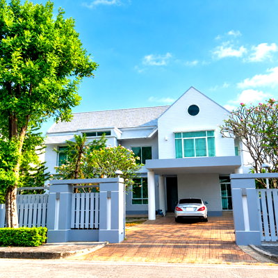 ขายบ้านเดี่ยว : ขายบ้านเดี่ยว 2 ชั้น หมู่บ้านปัญญารามอินทรา บ้านหลังใหญ่ ทำเลดี ตรงข้ามสนามกอล์ฟ บ้านน้ำไม่ท่วม