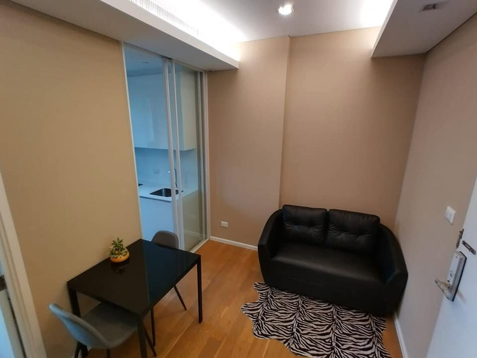 picture *** Condo for rent : The Saint Residences *** - 2/7