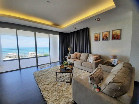 3 Bedroom Condo for Sale La Royale Beach Na Jomtien Pattaya