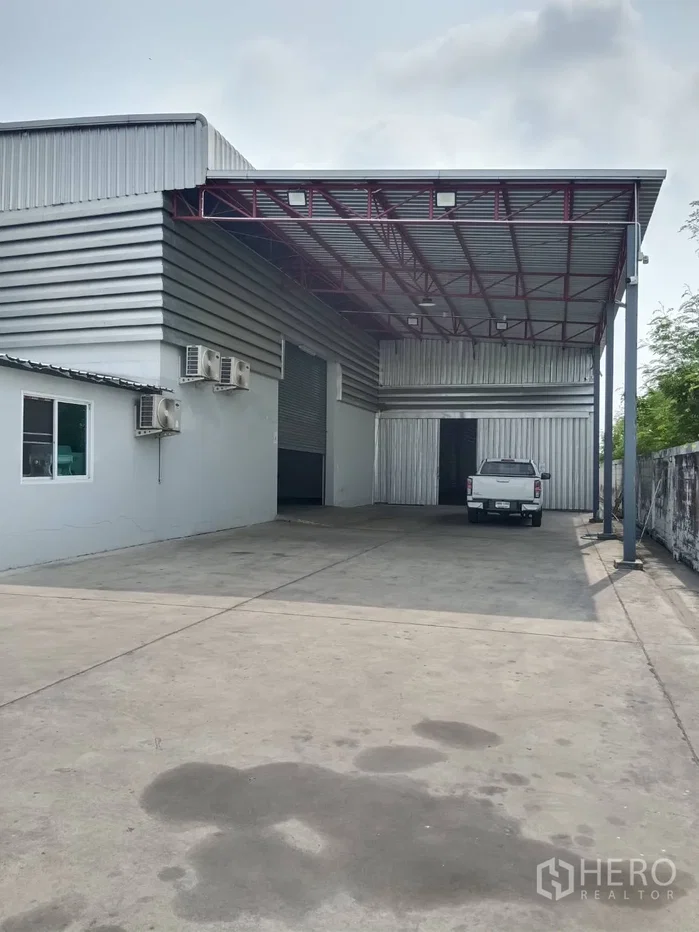 picture For rent Warehouse 400 sqm in Thap Yao, Lat Krabang, Bangkok - 1/9
