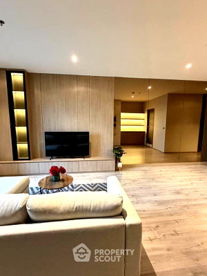 ขายคอนโด : คอนโด 2-ห้องนอน ที่ ริธึ่ม เอกมัย เอสเตท ใกล้ BTS ทองหล่อ (ID 3347781)